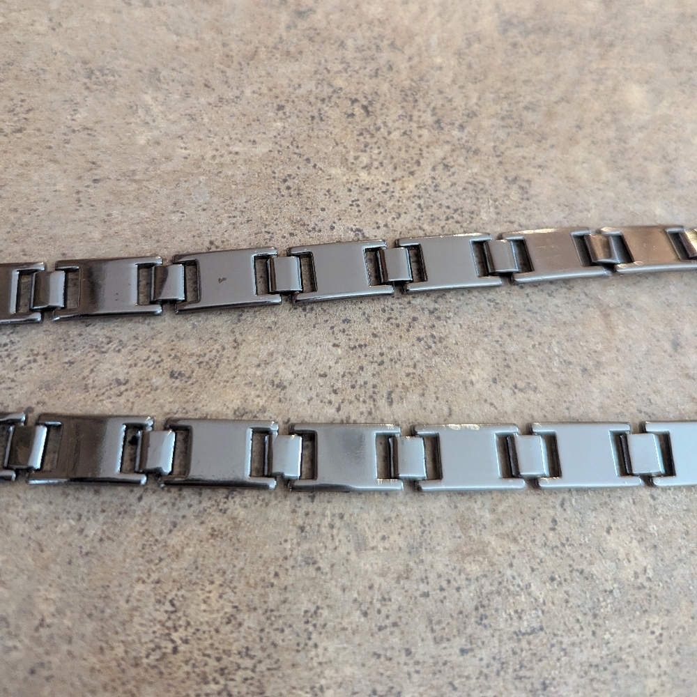 BANANA REPUBLIC leather and metal chain belt M L